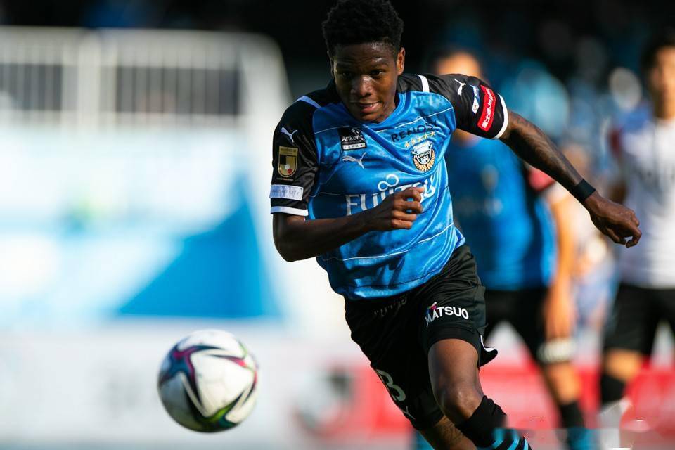 AYX体育赛事-墨西哥飞翼破门建功，荣膺本轮最佳球员的简单介绍