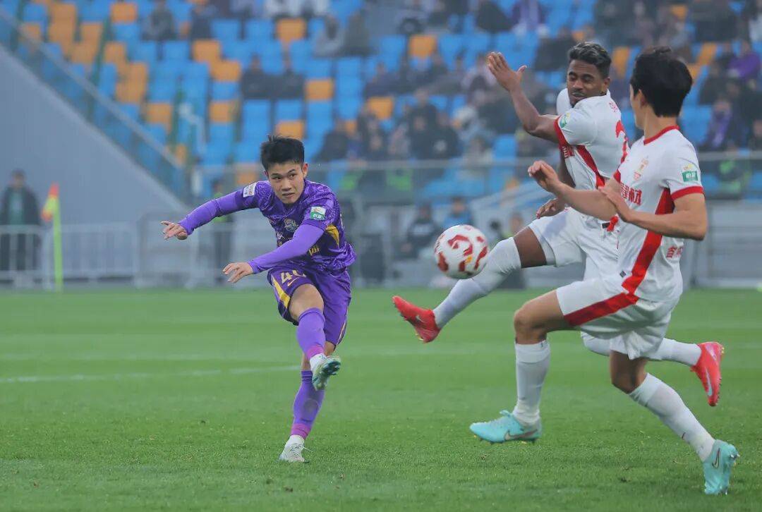 爱游戏官网-关于泰达主场战平国安，取得本赛季第一场平局的信息