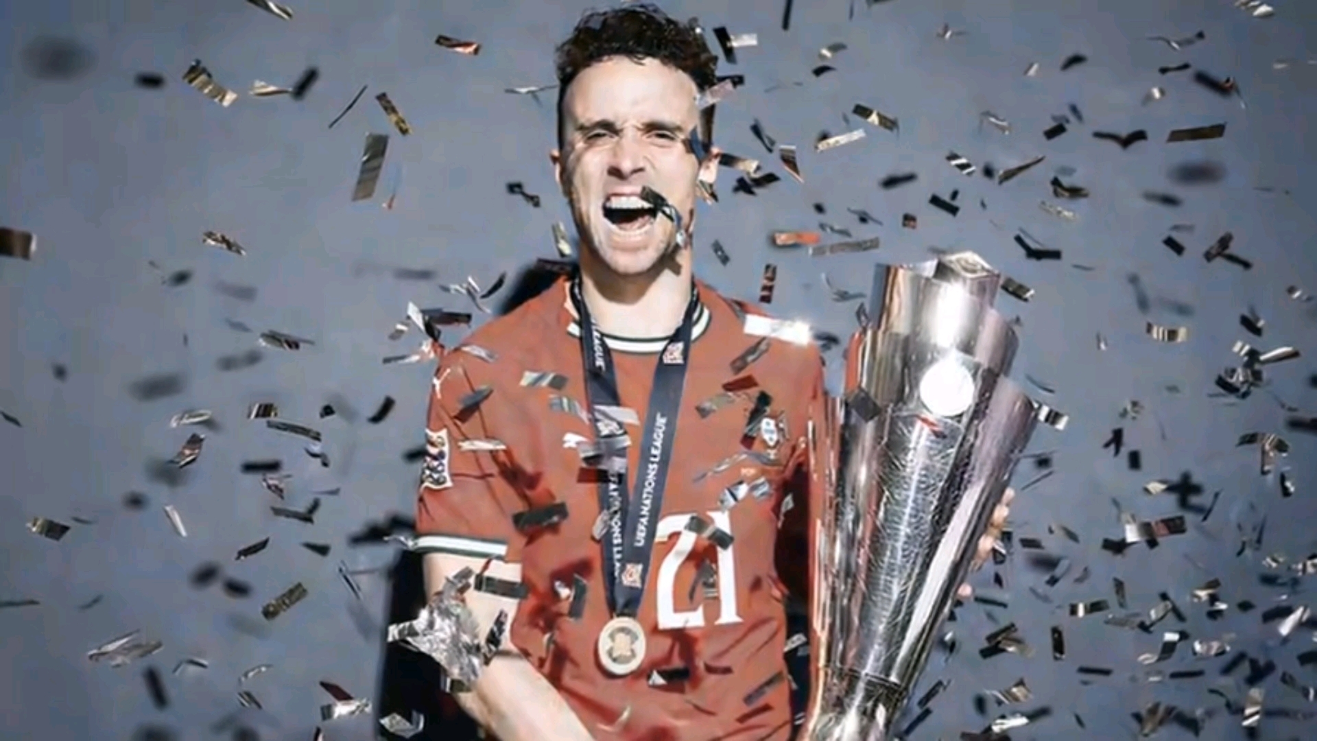 爱游戏下载-关于利物浦球迷期待欧国联胜利，球队备战状态良好的信息