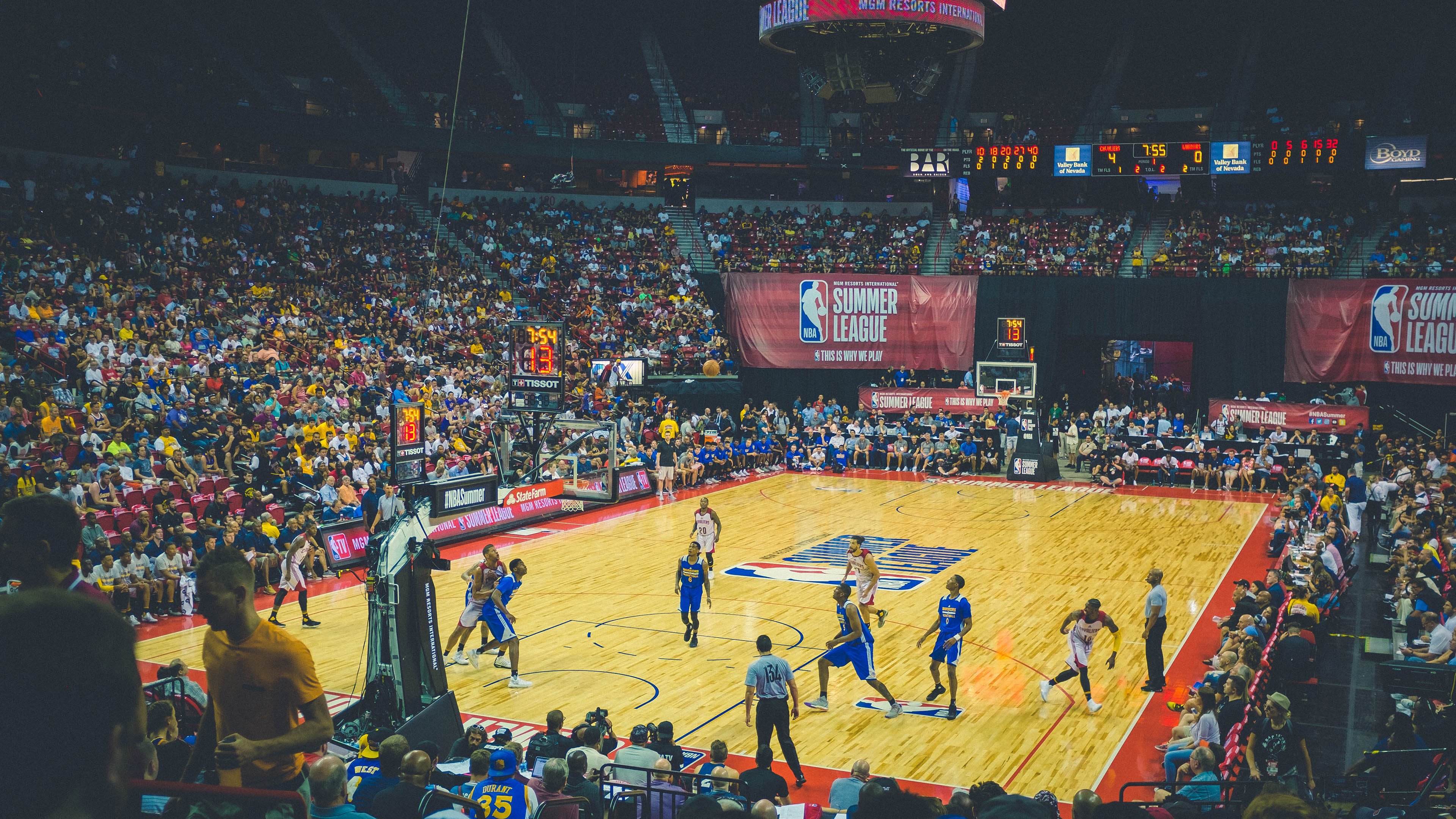 从基耶萨的爆发到芬兰的绝杀，体育世界里不可复制的唯一性