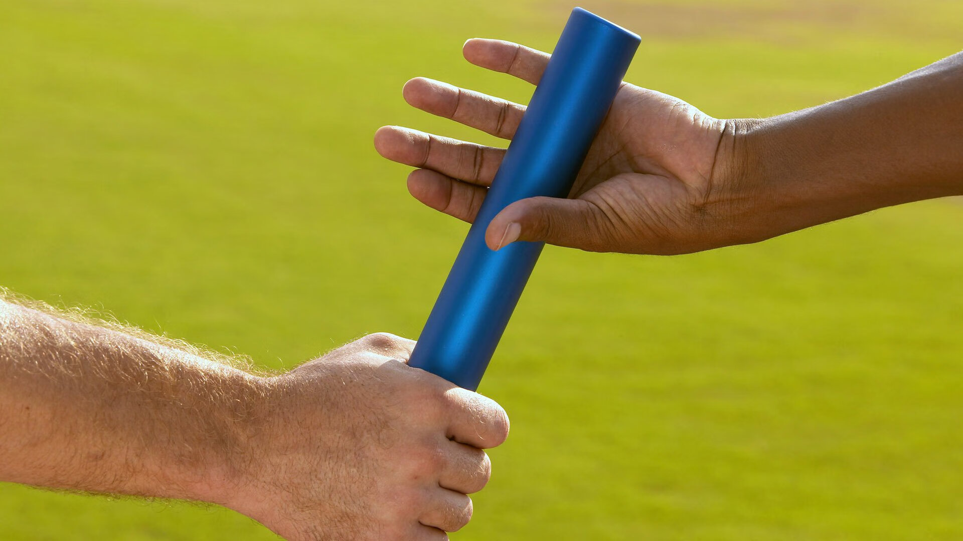 爱游戏在线-赛道与高原，当F1新赛季遇见南美提前终结的悬念